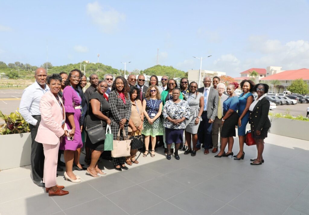 The Ministry of Health joined PAHO and regional leaders at the OAS General Assembly side event to advance mental health through innovation and community-based care.